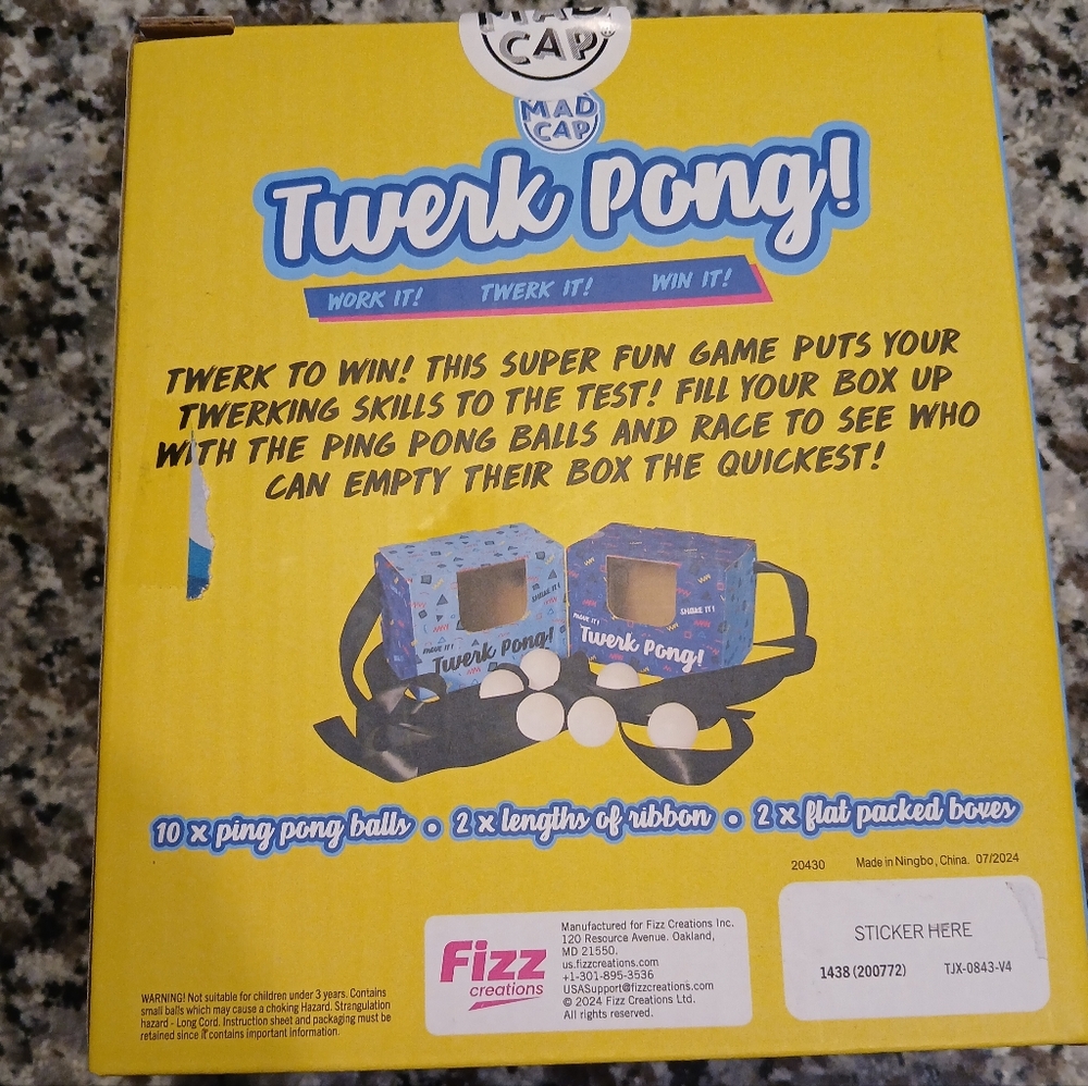 Pong Twerk Game - Picture 3 of 4
